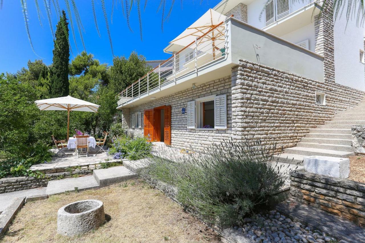 Secret Garden Barada Beach Apartment Trogir Exterior photo